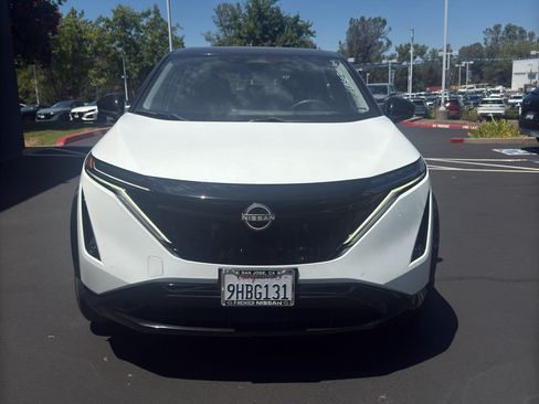 Certified 2023 Nissan Ariya FWD image 2