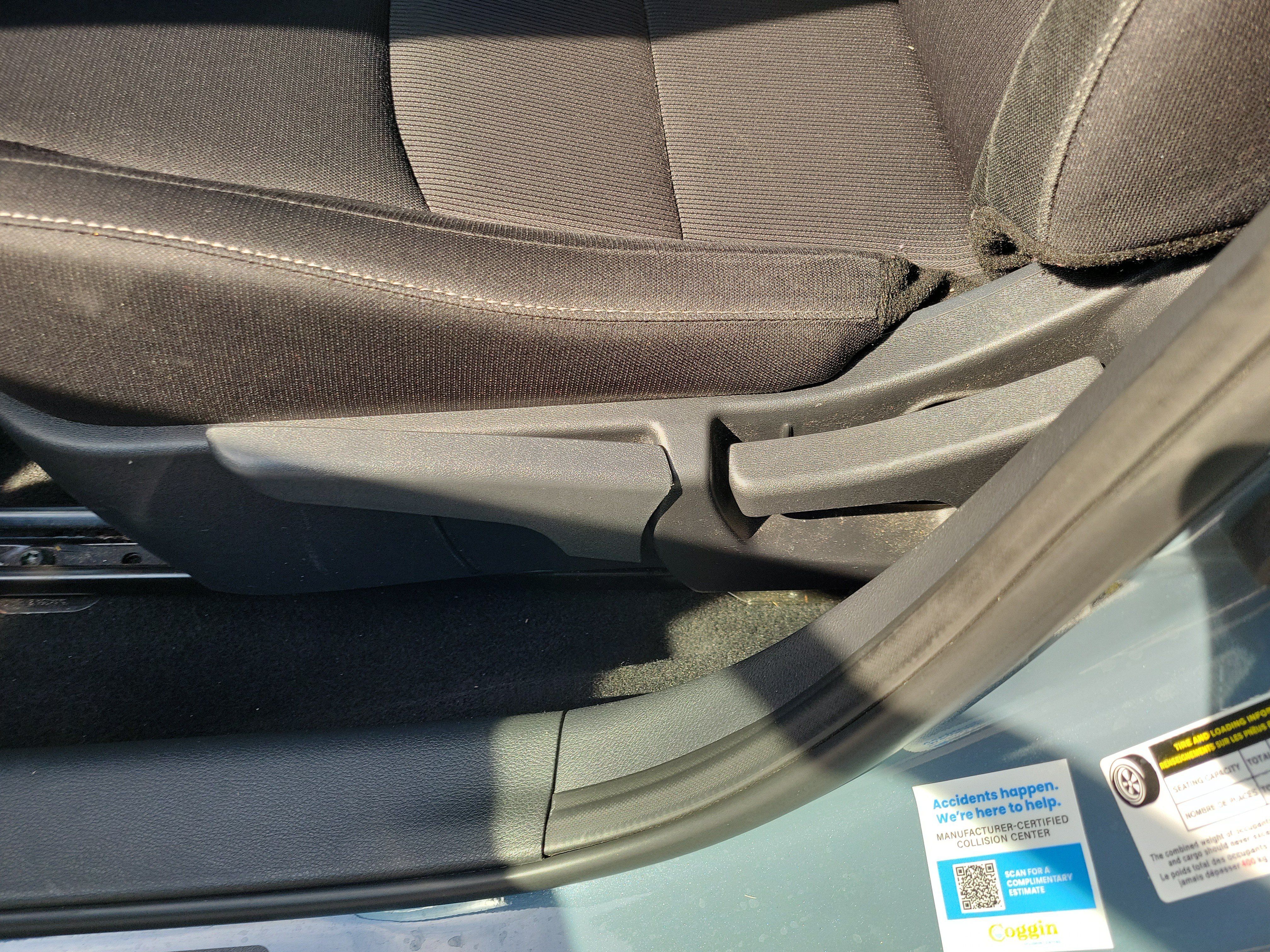 Used 2025 Nissan Sentra SV FWD image 14