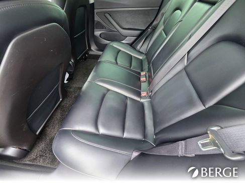 Used 2020 Tesla Model 3 Standard Range Plus image 22