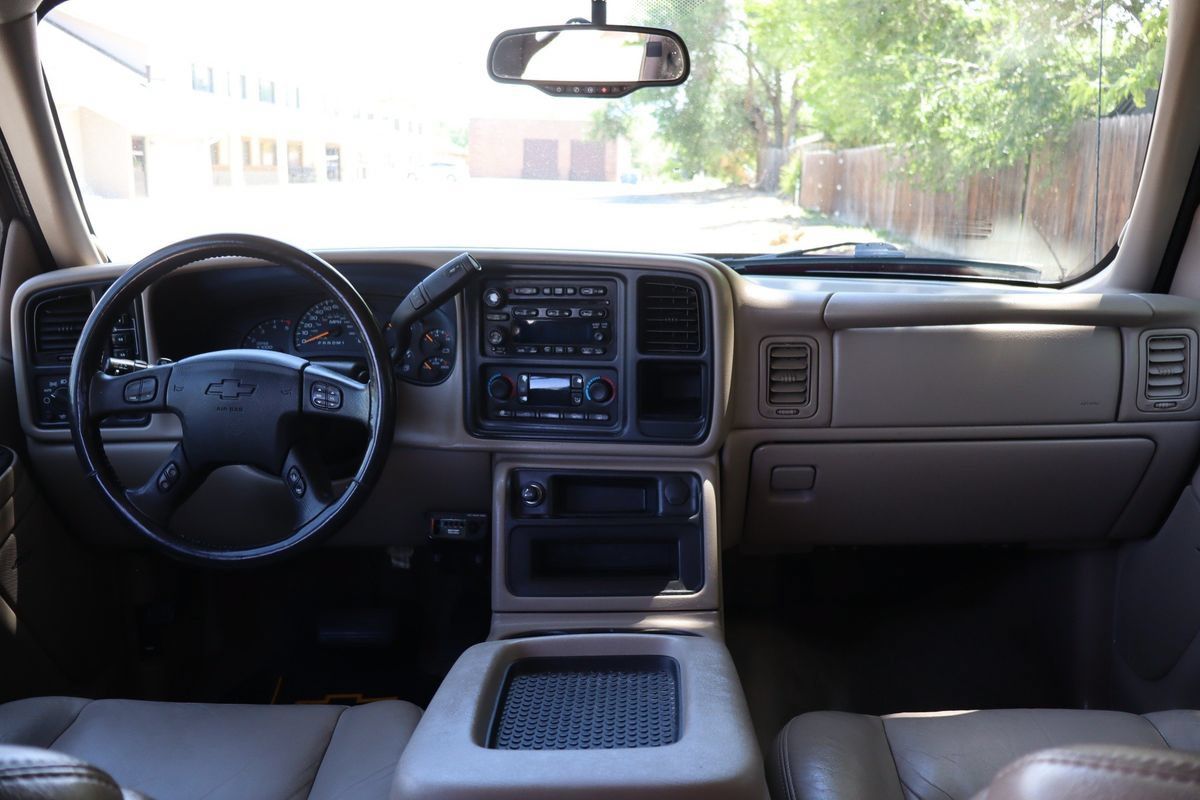 Used 2006 Chevrolet Silverado 2500 LT w/ Onstar Plus Package AWD/4WD image 15