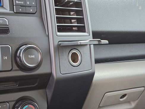 Used 2017 Ford F150 XL w/ Equipment Group 101A Mid image 35