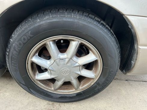 Used 2003 Buick Le Sabre Limited w/ Celebration Edition Package image 22