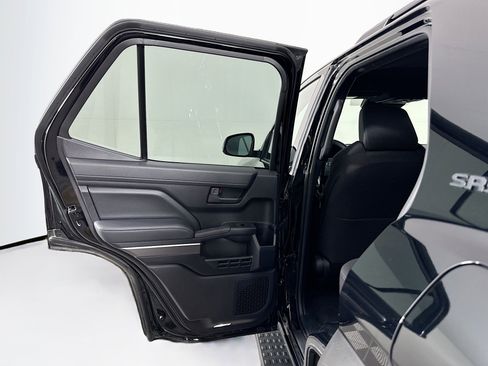 Used 2025 Toyota 4Runner SR5 image 25