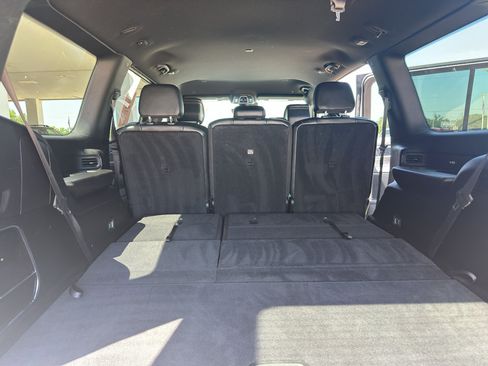 Used 2024 Jeep Wagoneer Series II w/ Flexible Seating Group RWD image 37