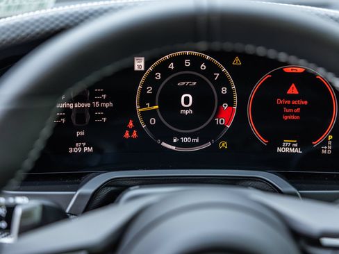 Certified 2026 Porsche 911 GT3 RWD image 12