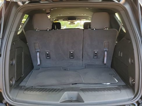 Used 2025 Chevrolet Tahoe LS RWD image 7