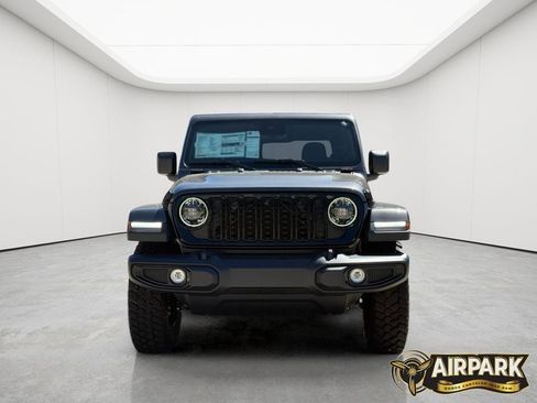 New 2025 Jeep Gladiator Sport AWD/4WD image 9