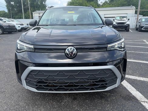 Used 2025 Volkswagen Taos S FWD image 2