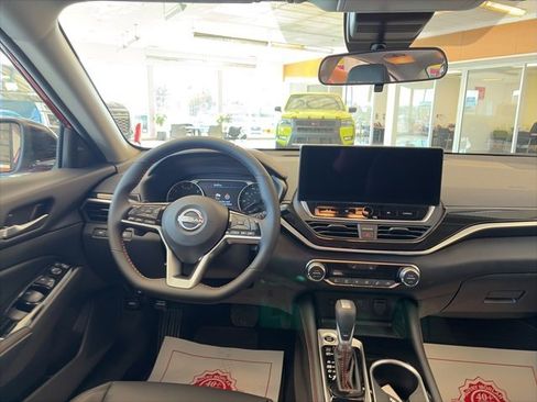 New 2025 Nissan Altima 2.5 SR w/ SR Premium Package image 14
