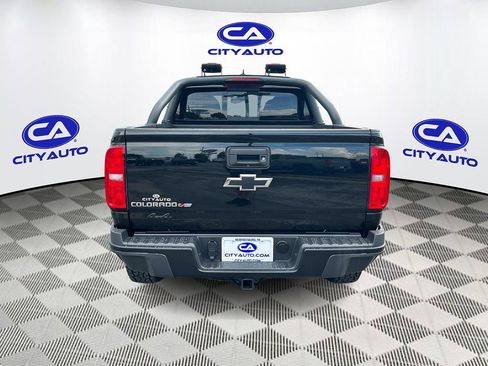 Used 2019 Chevrolet Colorado ZR2 w/ ZR2 Midnight Special Edition AWD/4WD image 5