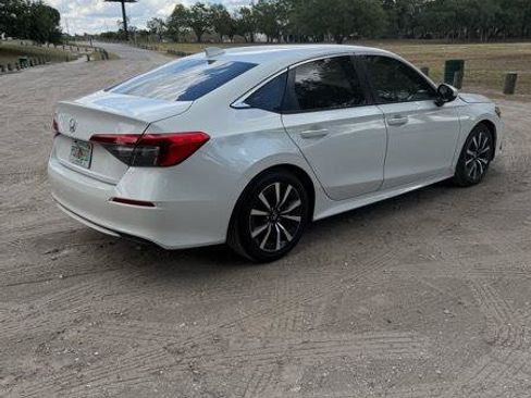 Used 2023 Honda Civic EX image 5
