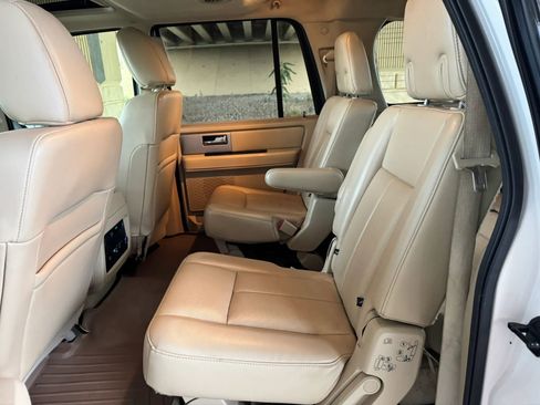 Used 2017 Ford Expedition EL Limited w/ Equipment Group 301A RWD image 19