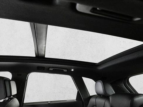 Certified 2025 Audi Q5 2.0T Premium Plus w/ Premium Plus Package image 20