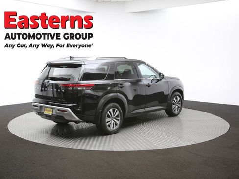 Used 2022 Nissan Pathfinder SL image 43