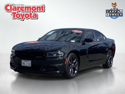 Used 2023 Dodge Charger SXT w/ Blacktop Package RWD image 1