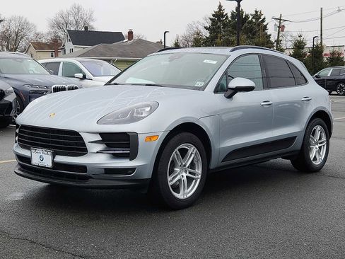 Used 2020 Porsche Macan image 3