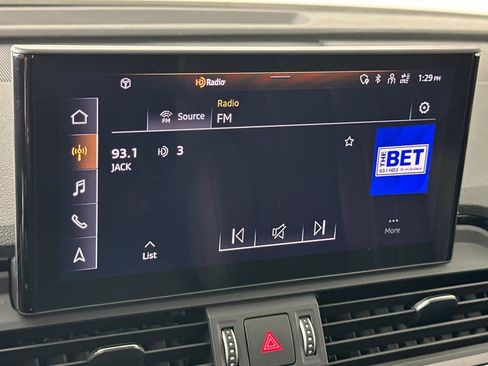 Used 2023 Audi Q5 2.0T Premium w/ Convenience Package image 17