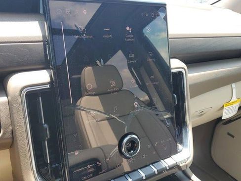 New 2026 GMC Yukon Denali w/ Denali Reserve Package AWD/4WD image 25