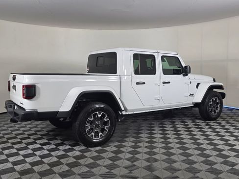New 2026 Jeep Gladiator Sport AWD/4WD image 4