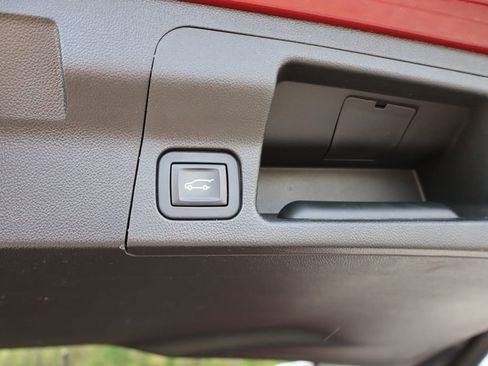 Used 2017 GMC Acadia SLT FWD image 32