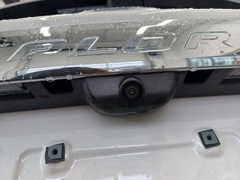 Used 2023 Ford Explorer XLT w/ Equipment Group 202A AWD/4WD image 7