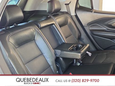 Used 2023 GMC Terrain SLT AWD/4WD image 25