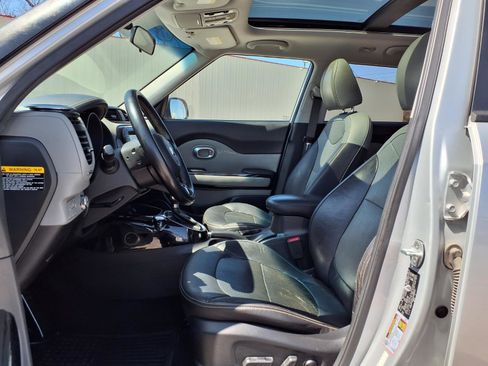 Used 2016 Kia Soul + w/ Primo Package image 13