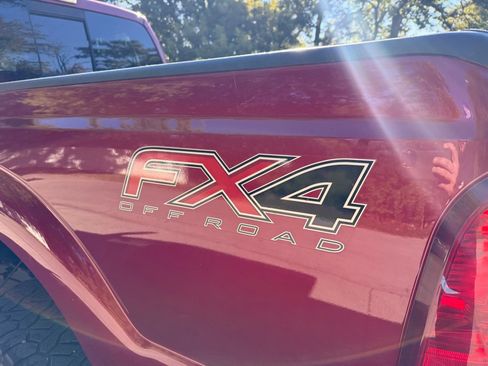 Used 2014 Ford F250 Lariat w/ Chrome Package image 12