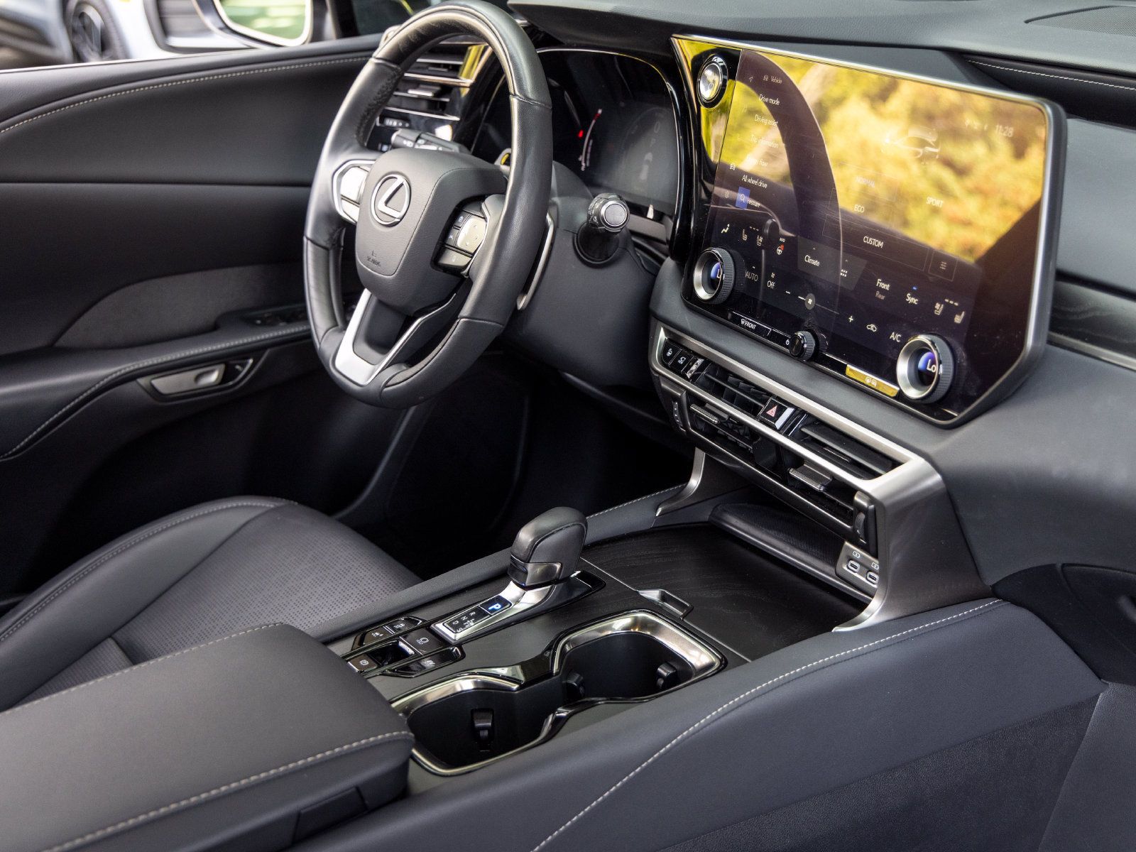 Used 2024 Lexus RX 350 w/ Convenience Package AWD/4WD image 60