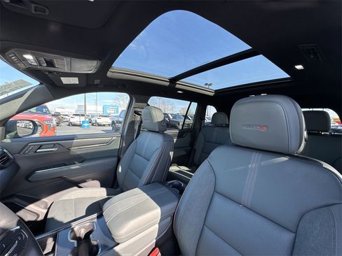 Used 2025 GMC Acadia AT4 image 22