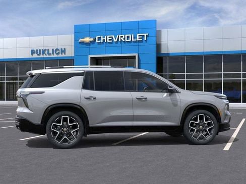 New 2026 Chevrolet Traverse High Country image 5