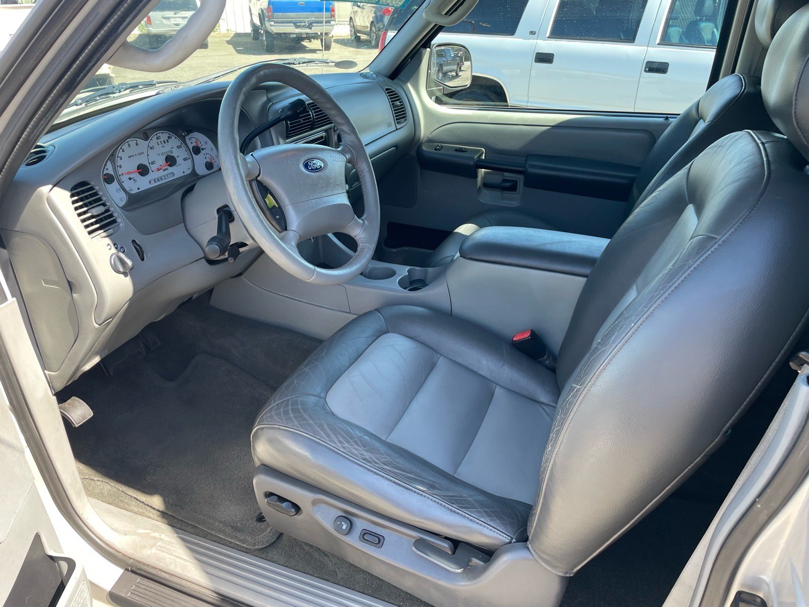 Used 2003 Ford Explorer Sport XLT AWD/4WD image 10