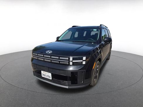 Used 2025 Hyundai Santa Fe SEL image 3