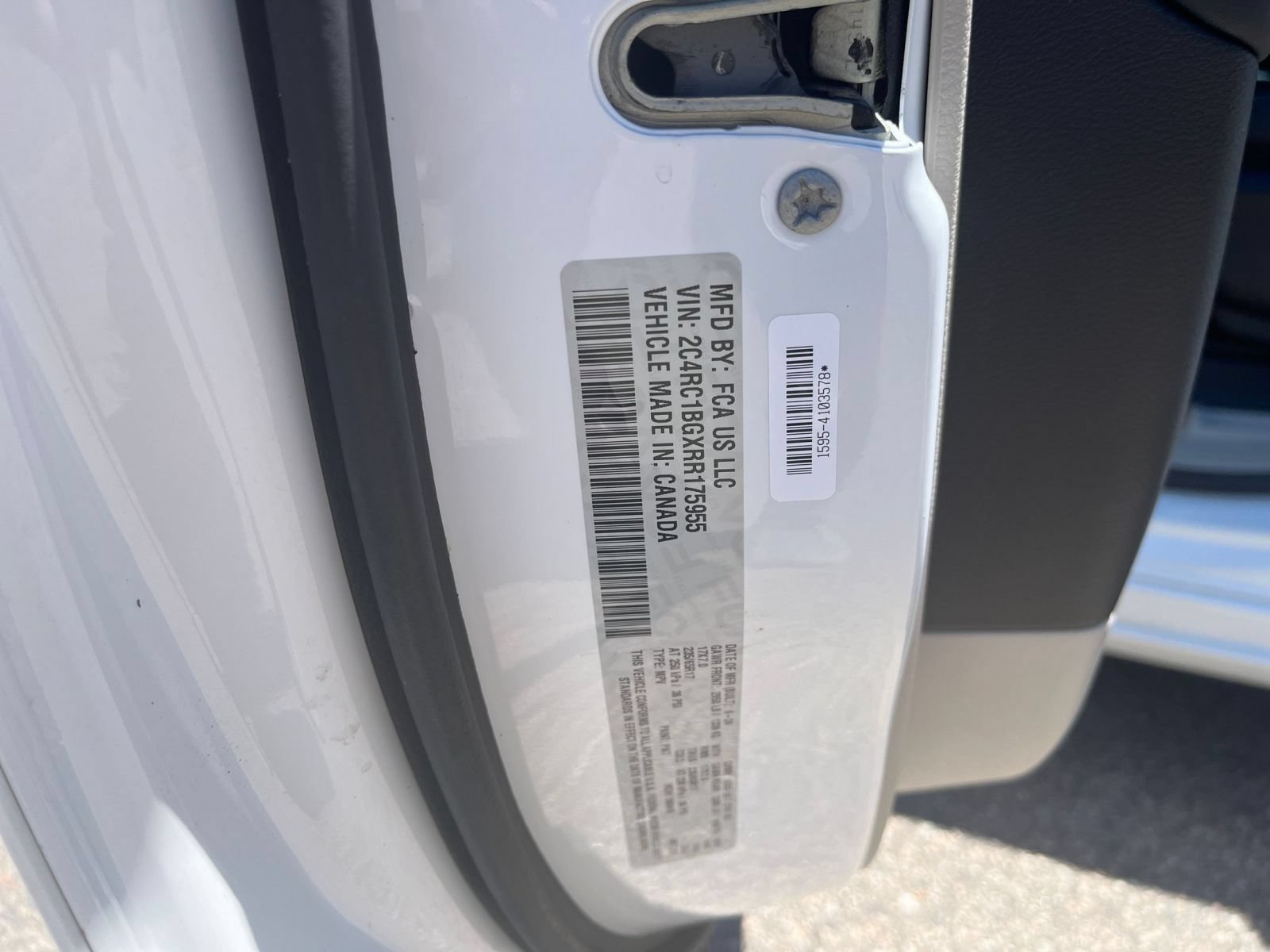 Used 2024 Chrysler Pacifica Touring-L FWD image 30