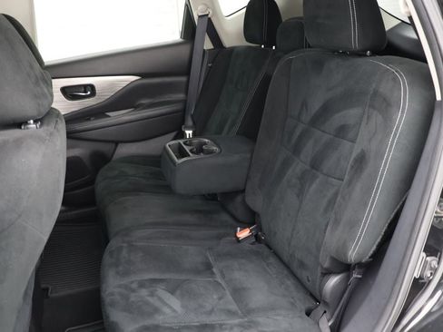 Used 2017 Nissan Murano SV w/ Visibility Package image 12