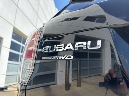 Used 2017 Subaru Forester 2.5i Premium w/ All-Weather Package image 5