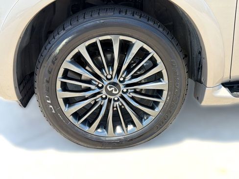 Used 2022 INFINITI QX80 Premium Select w/ All-Season Package RWD image 12