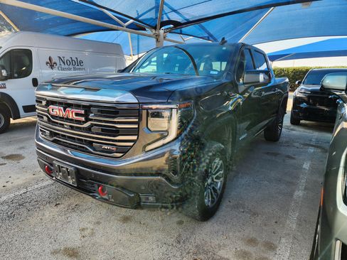 Used 2023 GMC Sierra 1500 AT4 w/ Technology Package AWD/4WD image 2