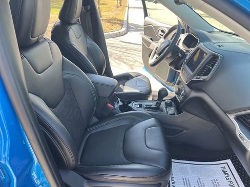 Certified 2022 Jeep Cherokee Latitude image 37