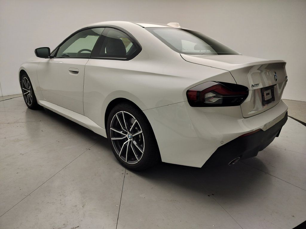 Certified 2023 BMW 230i xDrive Coupe w/ Convenience Package AWD/4WD image 4