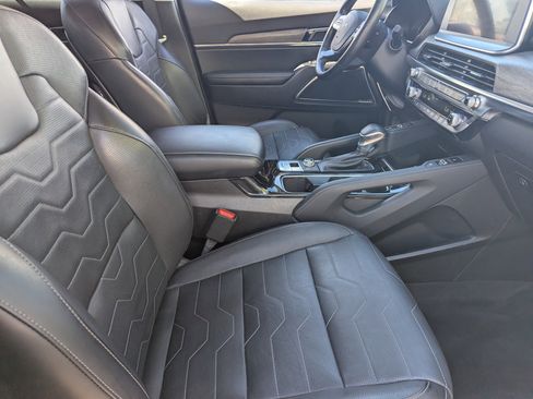 Certified 2022 Kia Telluride SX w/ SX Prestige Package image 9