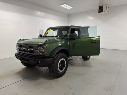 Used 2023 Ford Bronco Big Bend w/ Sasquatch Package AWD/4WD image 15