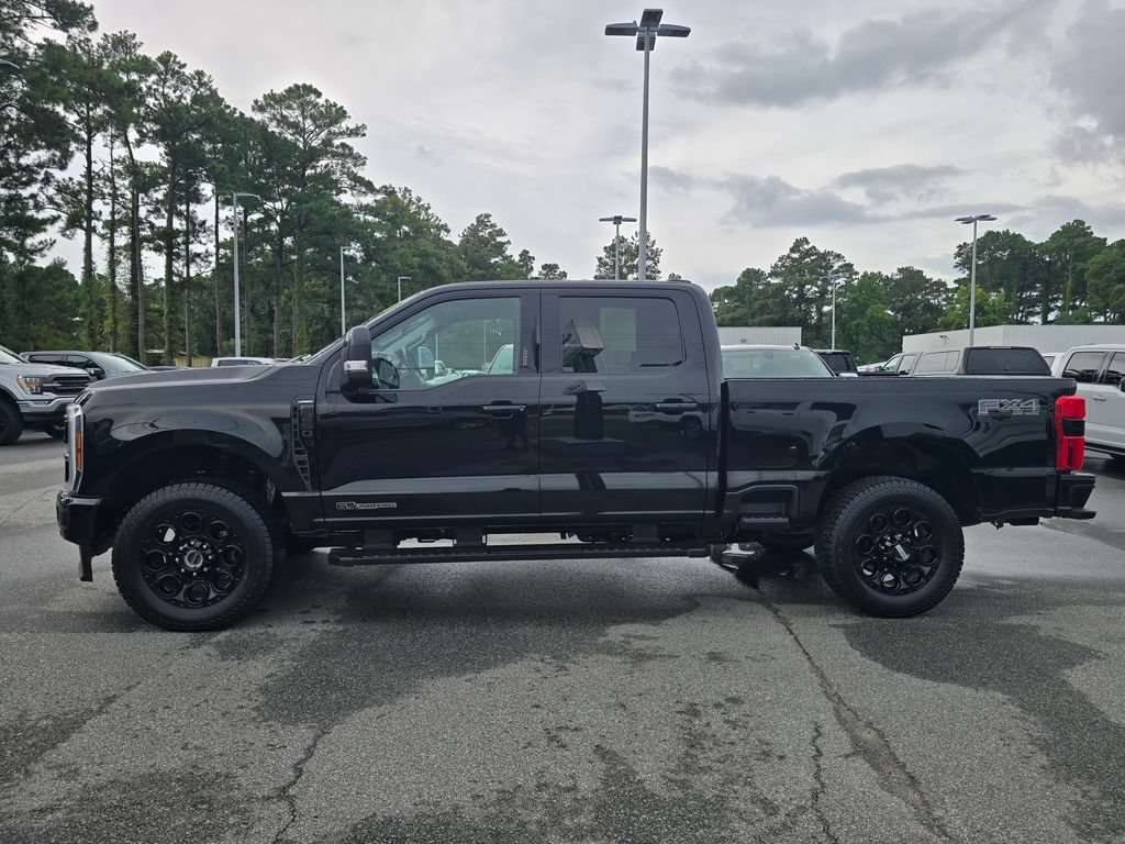 Used 2024 Ford F250 Lariat w/ Lariat Ultimate Package AWD/4WD image 2