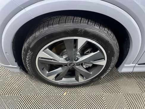 Used 2024 Audi Q4 e-tron Premium Plus w/ Premium Plus image 10