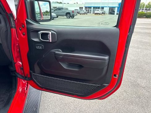 Used 2021 Jeep Wrangler Unlimited Sport AWD/4WD image 23