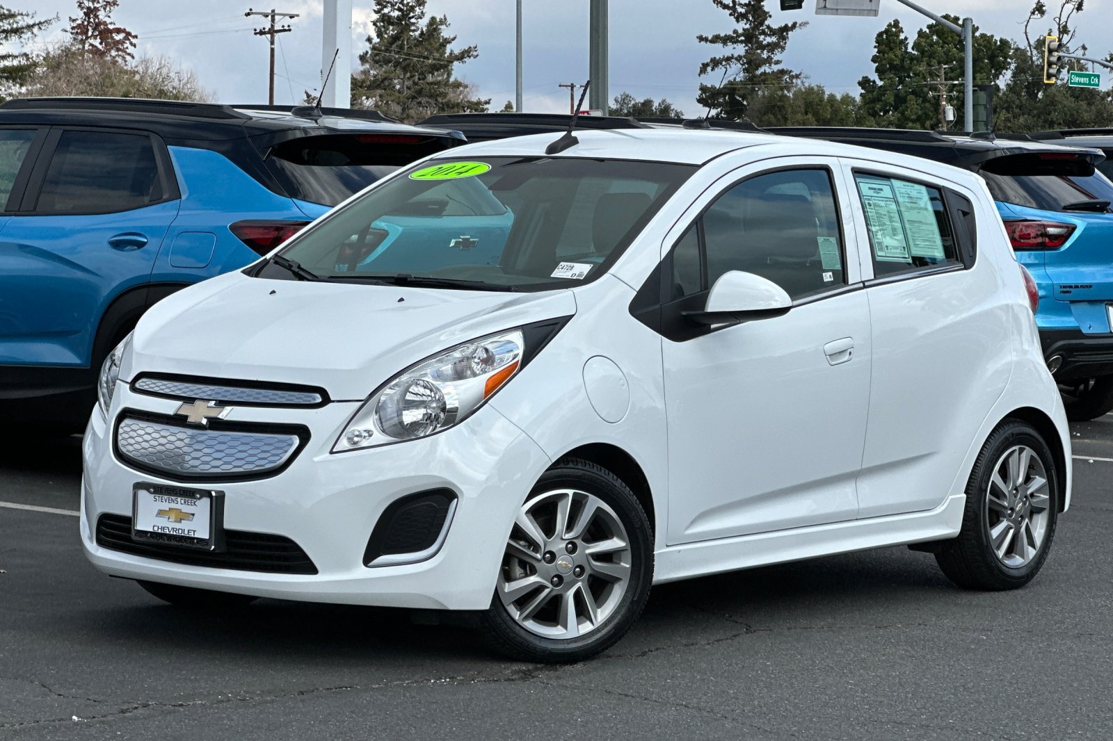 Used 2014 Chevrolet Spark LT FWD image 9