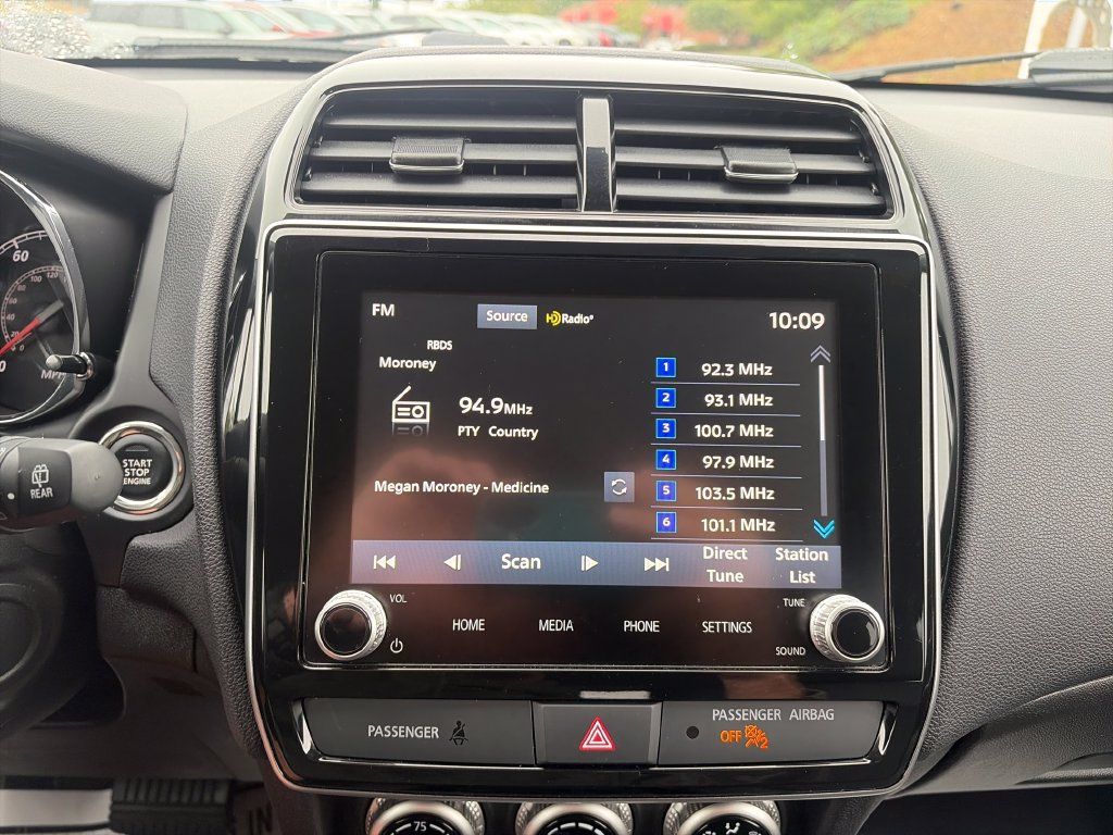 Used 2025 Mitsubishi Outlander Sport SE AWD/4WD image 18