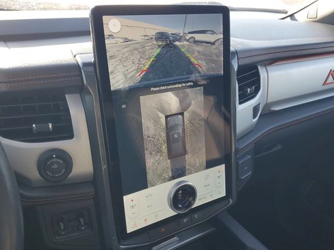 Used 2023 Ford Expedition Timberline image 18