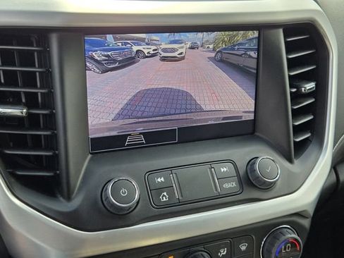 Certified 2023 GMC Acadia SLE image 21