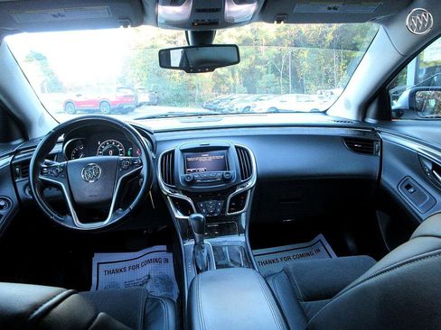 Used 2015 Buick LaCrosse image 28